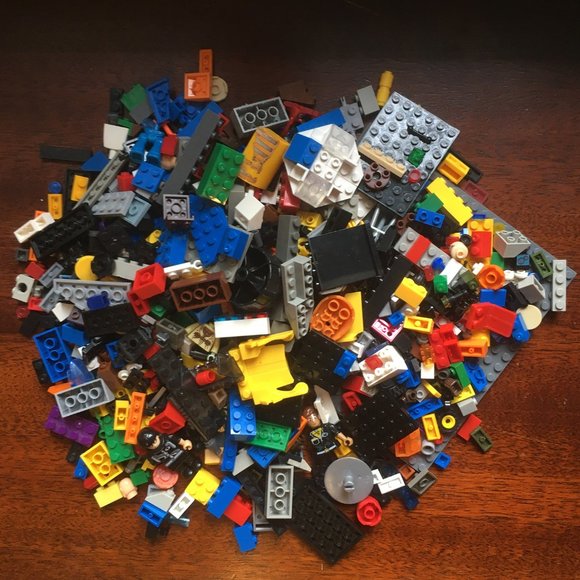 Mega Bloks and other building bricks - Picture 2 of 9